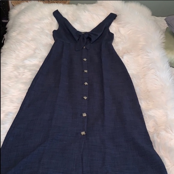 - NWOT self Tie -Front button dress - Picture 6 of 6